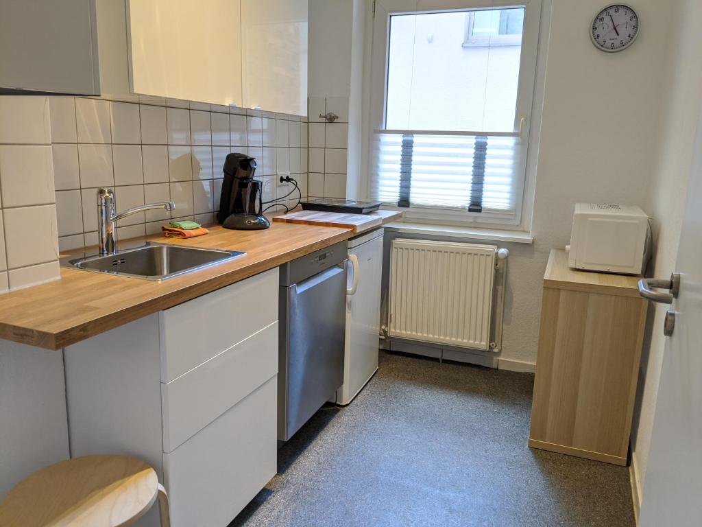 2 ROOM APARTMENT by the CASTLE room 1